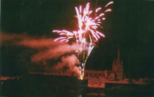 Fête du quartier Saint-Vincent (feu d'artifice depuis les tours du Gisquet)