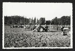 Ferme test de Guiron dans les années 1950. Agriculture mécanique : présentation des tracteurs